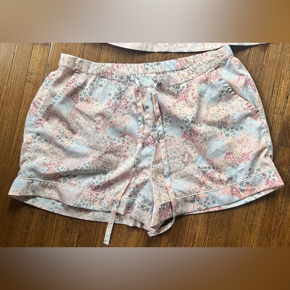 Pajamas bundle - Picture 2 of 5